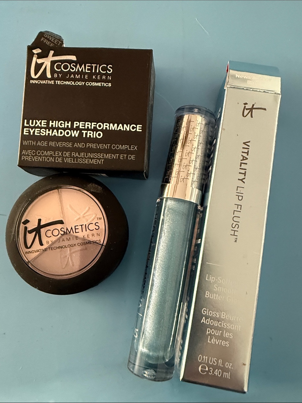it cosmetics Eyeshadow Trio & Shimmery Blue Lip Gloss - Pink & Blue